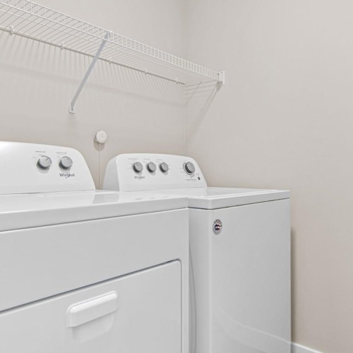 a white washing machine